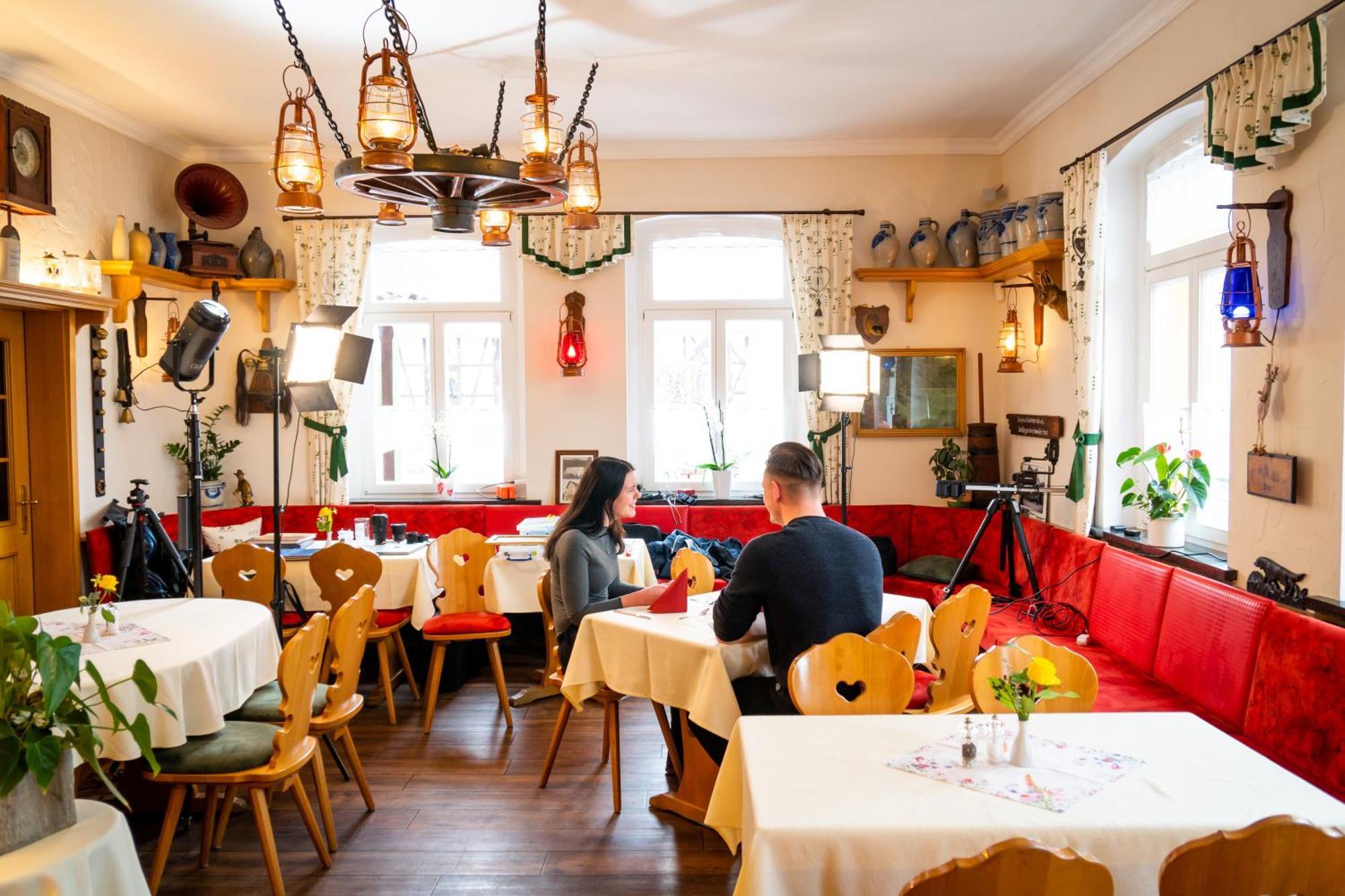 Landhotel Zur Gruenen Kutte Bernshausen Ngoại thất bức ảnh