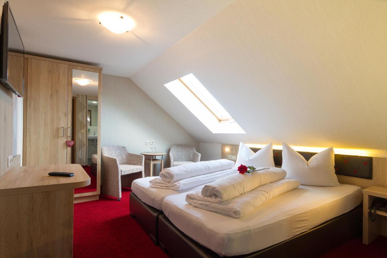 Landhotel Zur Gruenen Kutte Bernshausen Ngoại thất bức ảnh